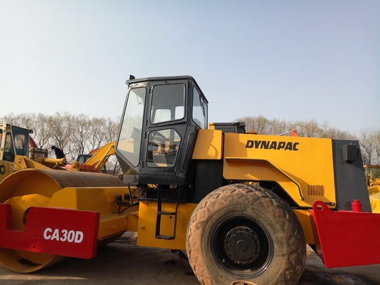 Rouleau à tambour unique Dynapac CA30D d'occasion avec moteur diesel et conception originale suédoise
