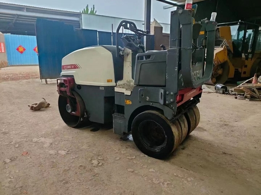 Dynapac CC1100C rouleau routier de 3 tonnes avec puissant tambour de signal de puissance dans la construction lourde