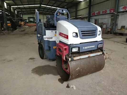 Dynapac CC1100C rouleau routier de 3 tonnes avec puissant tambour de signal de puissance dans la construction lourde