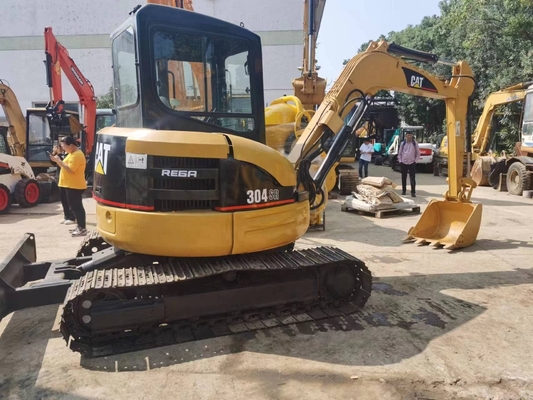 Excavatrice CAT 304SR très demandée avec moteur diesel et cylindre hydraulique Liyuan