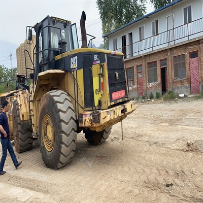 Tracteur à chargement avant à prix abordable, en excellent état.