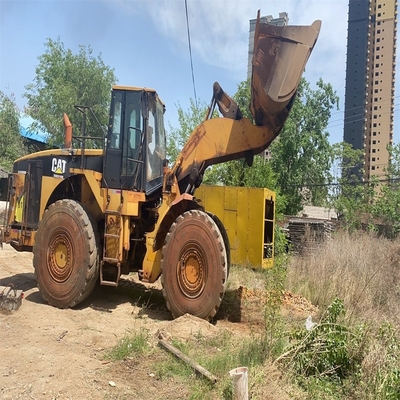 Tracteur à chargement avant à prix abordable, en excellent état.