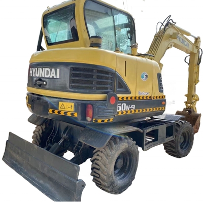 Poids de fonctionnement de 6 tonnes utilisée creuseuse Hyundai 60W-9 machine à ramper lisse et opérationnelle