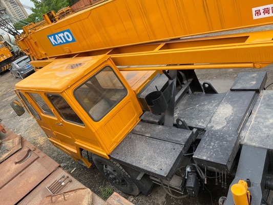Chargeur à roues Kato 25 tonnes avec pompe hydraulique Liyuan en bon état