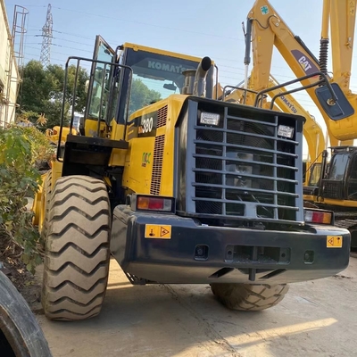 En bon état chargeur d'occasion Komatsu WA380 chargeur d'occasion excavateur couleur originale