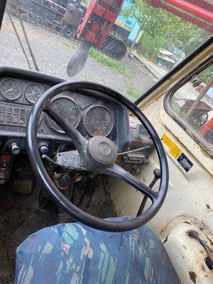 Kato NK-500E Grue d'occasion avec peu d'heures de travail et en bon état à un prix abordable