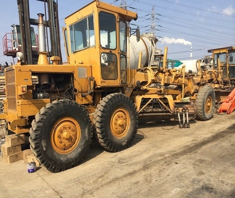 Machine d'occasion Japon Peinture originale Komatsu GD505A 20 tonnes au Japon avec moteur CAT