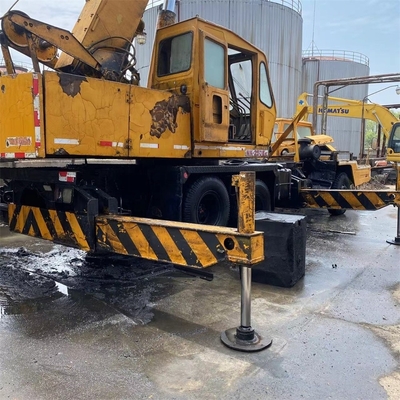 Crane de 30 tonnes, en bon état, usée, c'est une grue de camion Kato, une machine de levage d'occasion