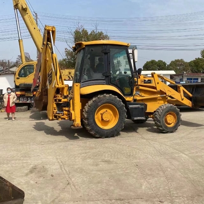 Utilisé Japon JCB 3CX chargeur de charrue tracteur 127kw poids de fonctionnement 10 tonnes