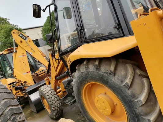 Utilisé Japon JCB 3CX chargeur de charrue tracteur 127kw poids de fonctionnement 10 tonnes
