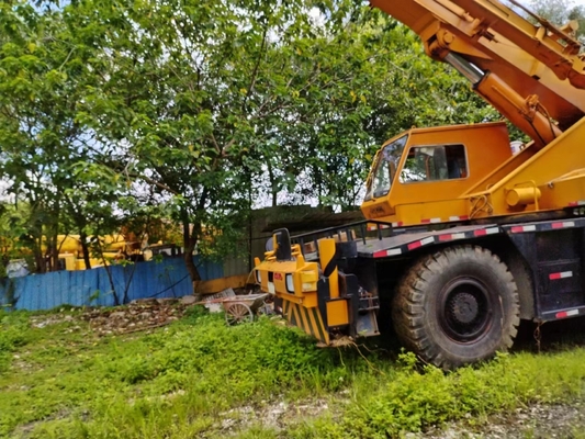 Japon Grue Kato 35T d'occasion pour équipement de construction en bon état