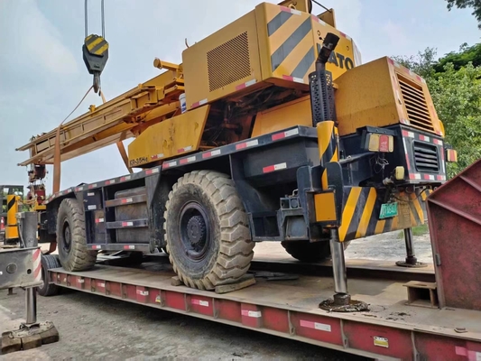 Japon Grue Kato 35T d'occasion pour équipement de construction en bon état