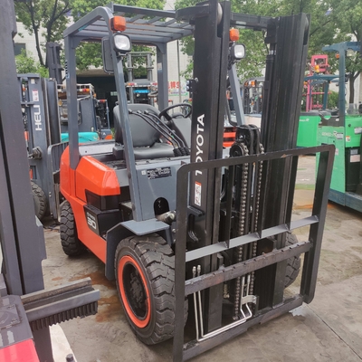 3000 KG Année 2023 TOYOTA Japon fabriqué FDZN30 3 tonnes chariot élévateur à fourche diesel