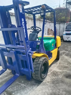 KOMATSU FD30 3 tonnes chariot élévateur mini-palette pour conteneurs d'entrepôt