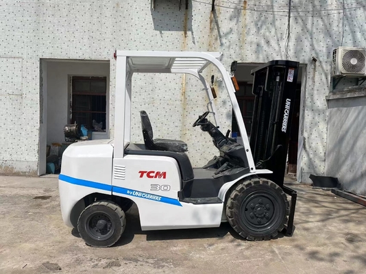 TCM FD30 3 tonnes moteur diesel mini chariot élévateur de palettes pour conteneur d'entrepôt