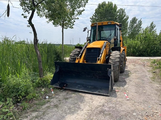 JCB4CX Chargeuse hydraulique utilisée avec moteur EPA au Royaume-Uni et aux États-Unis