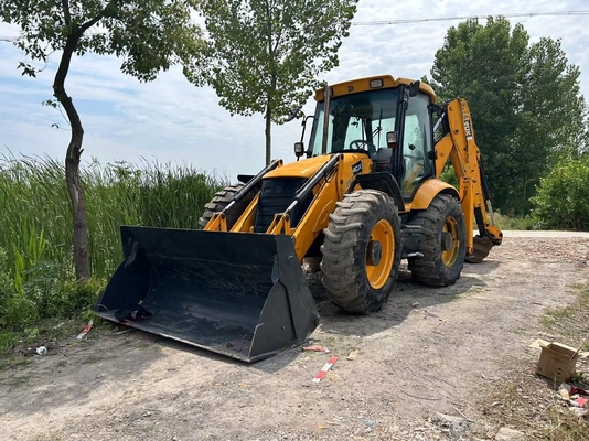 JCB4CX Chargeuse hydraulique utilisée avec moteur EPA au Royaume-Uni et aux États-Unis