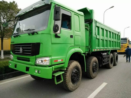 Un camion de 25 tonnes d'occasion en bon état avec une soupape hydraulique Nabtesco