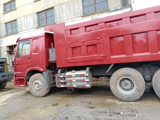 Truck à ordures d'occasion HOWO 375 avec peinture originale et moteur EPA du Japon au restaurant