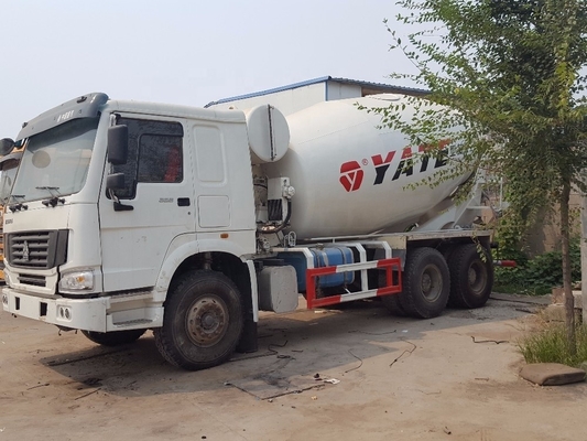 Un camion de mélangeur de béton de 25 tonnes avec une capacité de 10CBM et un point de vente unique