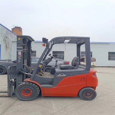 LINDE 2,5 TON Machine de levage de construction utilisée avec des heures de travail réduites Poids 2500 KG