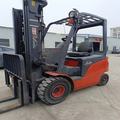 LINDE 2,5 TON Machine de levage de construction utilisée avec des heures de travail réduites Poids 2500 KG