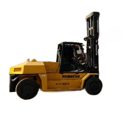 10 tonnes à faible charge Komatsu FD100 chariot élévateur lourd équipement avec une bonne capacité de levage
