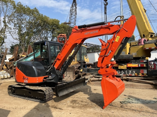 6.5 tonnes mini-pelée Hitachi ZX65U hydraulique Backhoe utilisé ZX65U Deft conception Japon