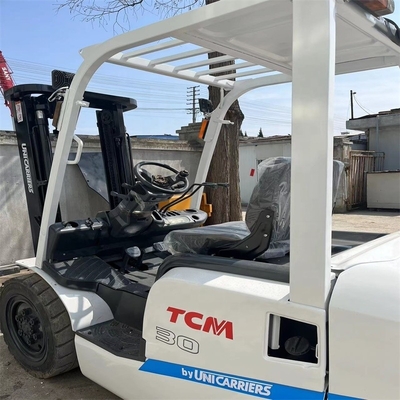 Japon Bon état TCM 3T usé chariot élévateur à fourche avec fonction facile et multifonctionnelle