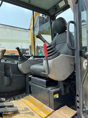Excavatrice mini KOBELCO SK60 utilisée avec peu d'heures de travail et cylindre hydraulique Parker