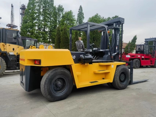 COMATSU FD150 15 tonnes de camion de levage de palettes avec et en bon état