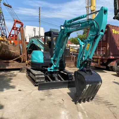 Excavateur de 5 tonnes Kobelco SK55R 2021 avec moteur original et en bon état à Shanghai