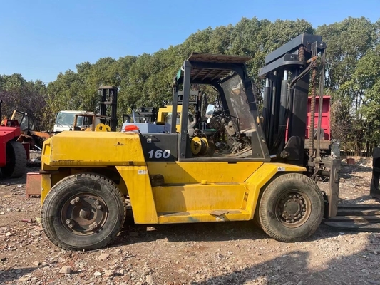 Équipement lourd KOMATSU Téléliveur FD160 de 16 tonnes en excellent état de fonctionnement