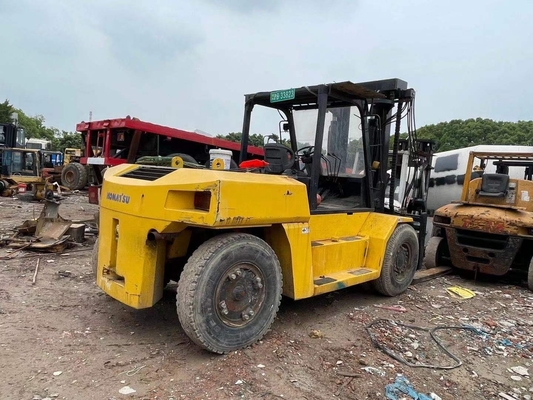 Équipement lourd KOMATSU Téléliveur FD160 de 16 tonnes en excellent état de fonctionnement