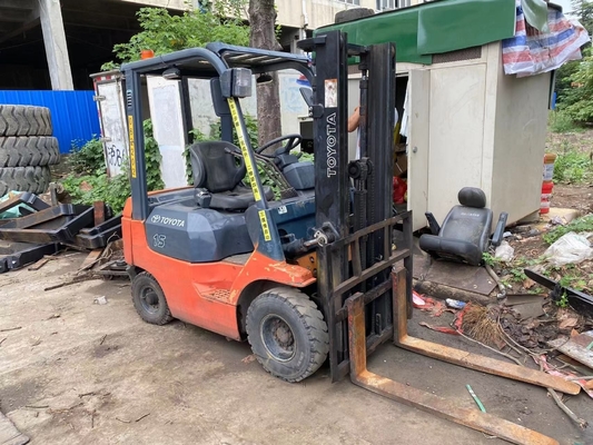 Camion élévateur mini Toyota FD15 à moteur diesel d'occasion Excellente condition de travail 1,5 tonne