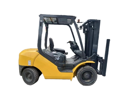 Camion de levage de palettes pour conteneurs élévateurs à fourche KOMATSU FD30 en bon état en 2023