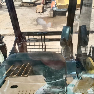 Excavateur hydraulique Caterpillar 330D2L avec une durée de travail réduite