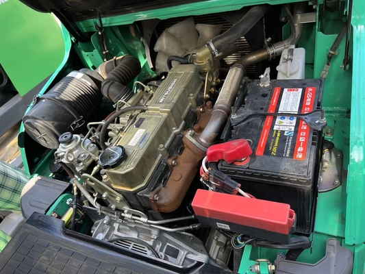 En bon état Mitsubishi 35 chariot élévateur de seconde main 127 kW puissance