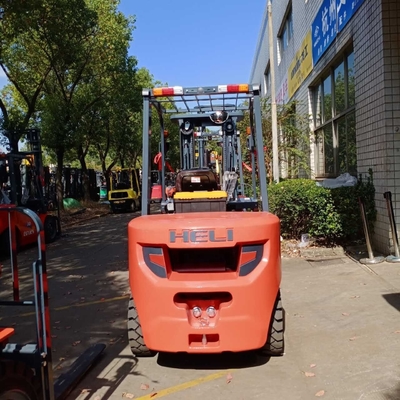 3 tonnes de chariot élévateur FD30 avec 3 mâts automatique/manuel utilisé Japon hélicoptère Excellent état