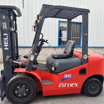 Télélift à trois étages à héli 3t diesel d'occasion 2,5 tonnes 3 tonnes 3,5 tonnes 4 tonnes 5 tonnes 16 tonnes 30 tonnes
