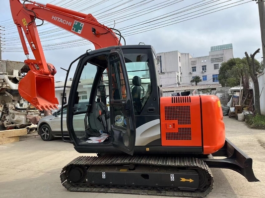 Excavateur Hitachi ZX70 d'occasion Peinture originale Japon Moteur EPA avec cylindre hydraulique CAT