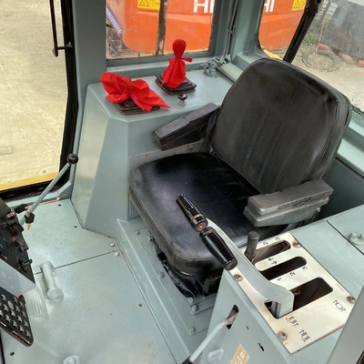 Bonne performance du bulldozer CAT D7G2 de fabrication japonaise dans les ateliers de matériaux de construction