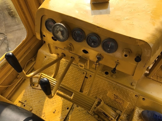 Mini bulldozer de 134 kW KOMATSU D85-18 Parfait pour le travail de terre dans les usines de fabrication