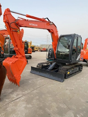 Excavateur d'occasion Hitachi ZX70 à faible temps de travail et à bonne performance