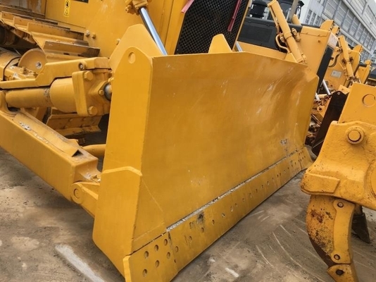 Grand bulldozer hydraulique SD22 utilisé pour pousser la montagne en bon état