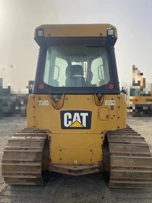 Dozer pour tracteur CAT D5K abordable avec peu d'heures de travail et en bon état