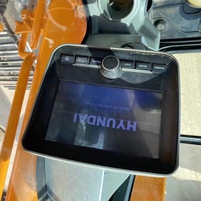Excavateur HYUNDAI 200LC-9S utilisé en bon état