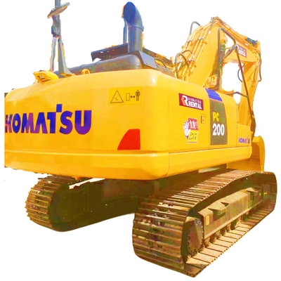 Excavateur hydraulique KOMATSU PC200-8 en bon état