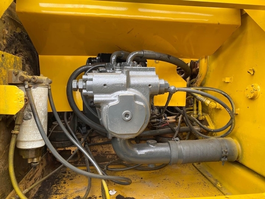 Excavatrice utilisée Komatsu PC200-6 avec système hydraulique avancé Poids de la machine 19400 kg
