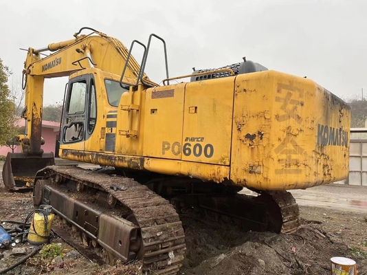 Excavateur KOMATSU PC600 d'occasion en excellent état avec peu de temps de travail